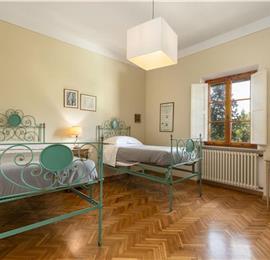 8 Bedroom Villa with Pool near Certaldo, Tuscany, Sleeps 14 - 15